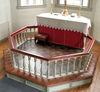 Fortun kyrkje, altar og altarring, AMH 2010.jpg