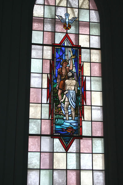 Fil:Garder kirke Vindusmaleri 1.jpg