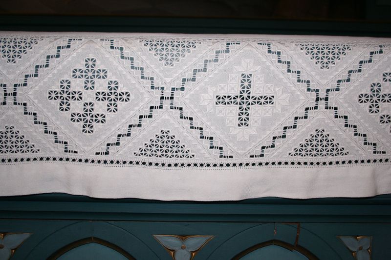 Fil:Granvin, altarduk b, AMH 2006.jpg