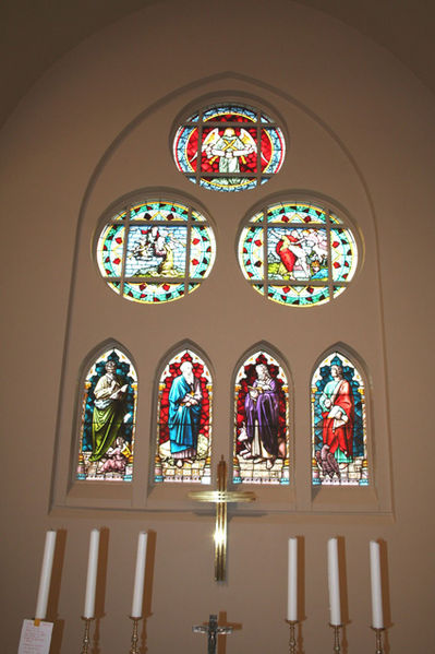 Fil:Høvik kirke Alterbilde.jpg