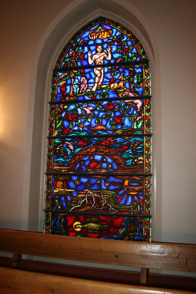 Fil:Høvik kirke Vindusmaleri 4.jpg
