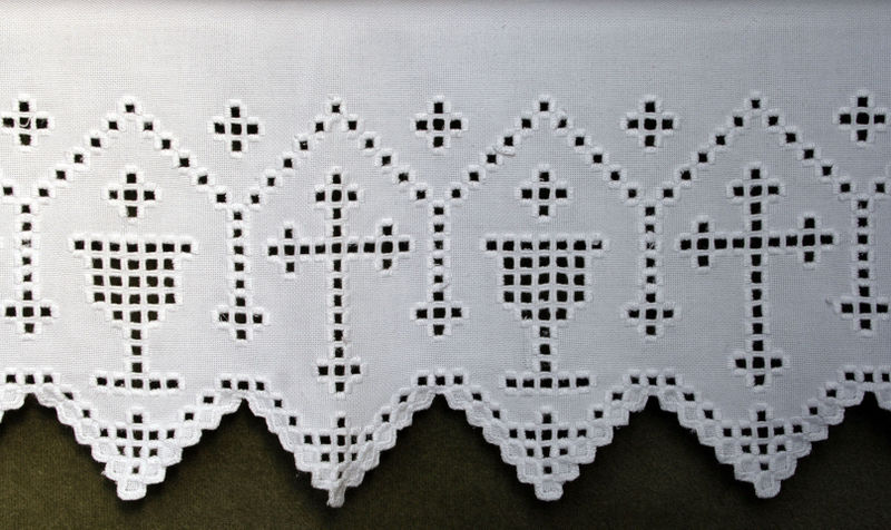 Fil:Hafslo kyrkje, altarduk, AMH 2010.jpg