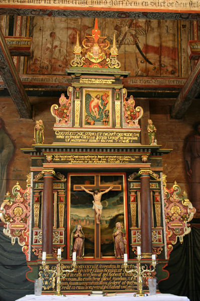 Fil:Hamre kyrkje Altertavle.jpg