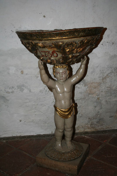 Fil:Haslum kirke Døpefont 2.jpg