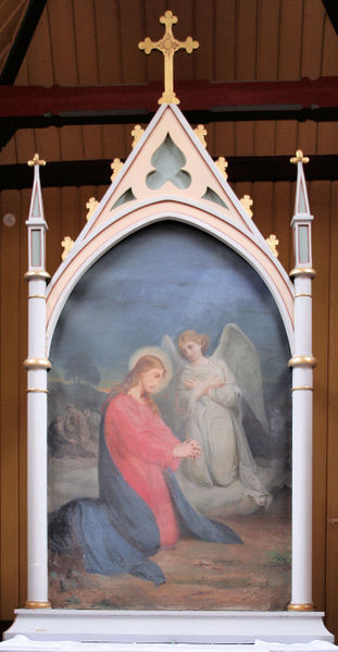 Fil:Hauge kyrkje, altartavle, AMH 2009.jpg