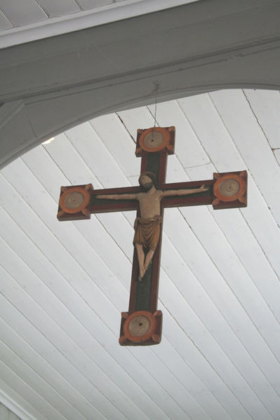 Fil:Heni kirke, Gjerdrum Krusifiks.jpg