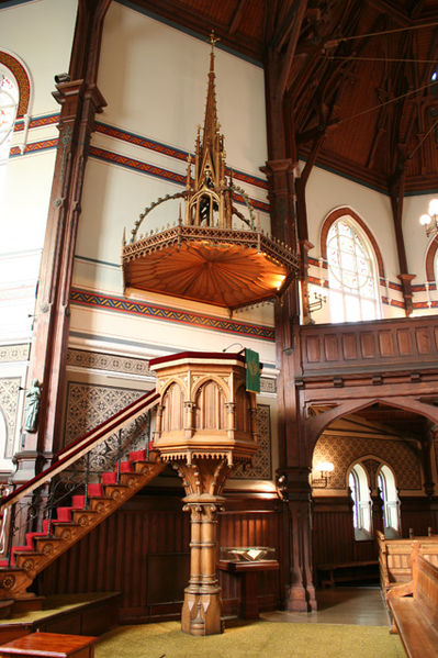 Fil:Johanneskirken Prekestol 2.jpg