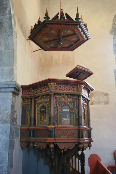 Fil:Kvinnherad kyrkje Prekestol 2.jpg