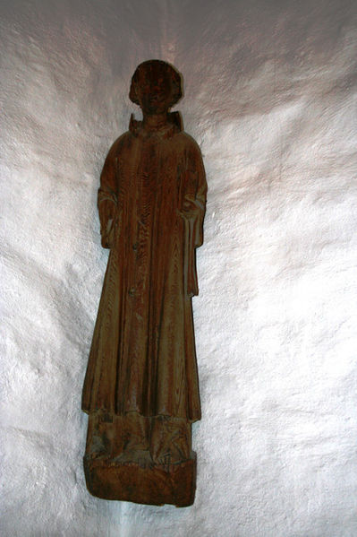 Fil:Lørenskog kirke Figur.jpg