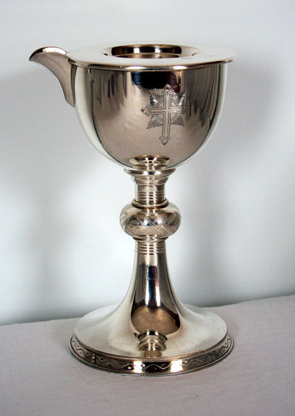 Fil:Nesheim, kalk og disk, AMH 2008.jpg