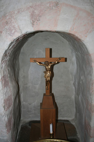 Fil:Nesodden kirke Krisifiks.jpg