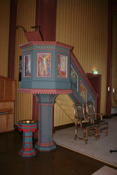 Fil:Nore kirke, Norefjord Prekestolen 1.jpg