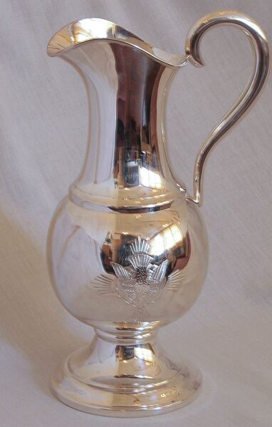 Fil:Norheimsund, kanne, AMH 2007.jpg