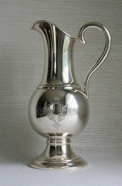 Fil:Oppheim, kanne, AMH 2007.jpg