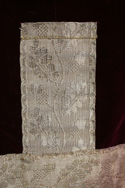 Fil:Oppheim, messhakel raud, AMH 2007.jpg