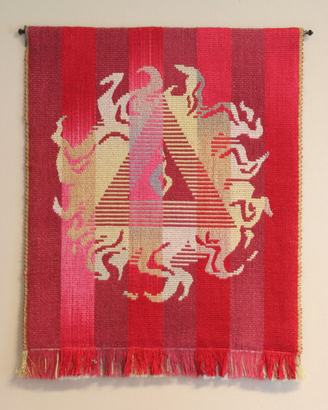 Fil:Preikestolklede, raudt, AMH 2007.jpg