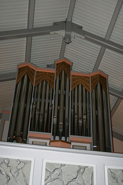Fil:Rælingen kirke Orgelet.jpg