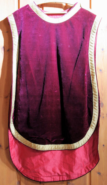 Fil:Raundalen, messehakel a, forside, AMH 2007.jpg