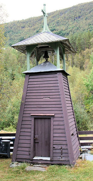 Fil:Raundalen, støpulen sett frå sør, AMH 2007.jpg