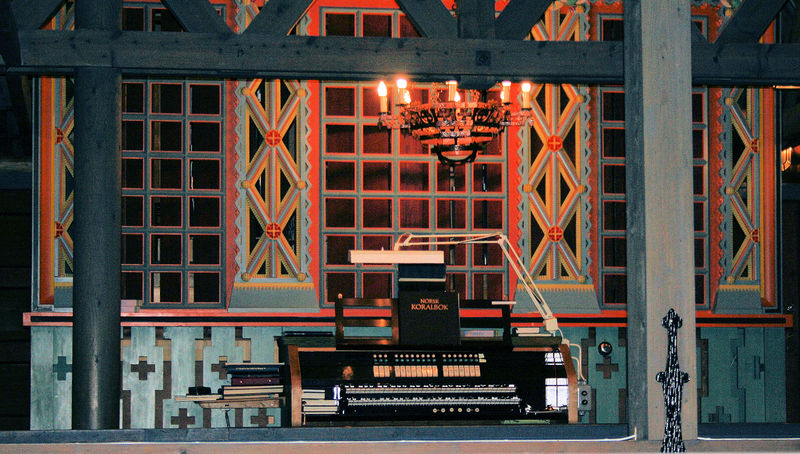 Fil:Skare, orgelet 1, AMH 2008.jpg