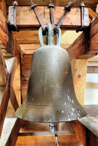 Fil:Solvorn, klokke a, AMH 2008.jpg