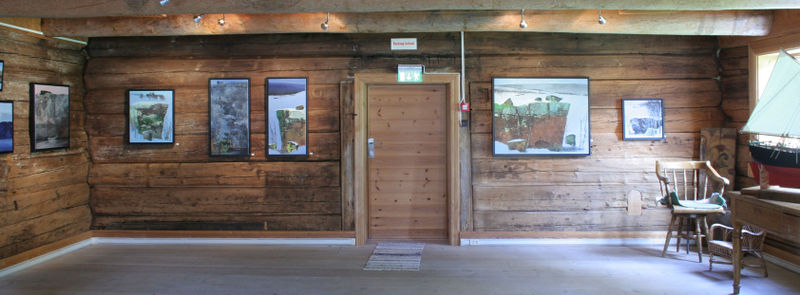 Fil:Solvorn gl, vestveggen, AMH 2008.jpg