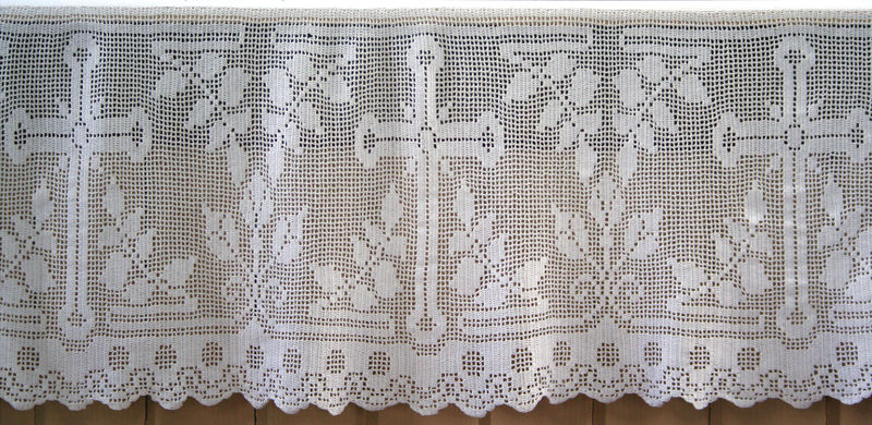 Fil:Solvorn kyrkje, altarduk, detalj, AMH 2011.jpg