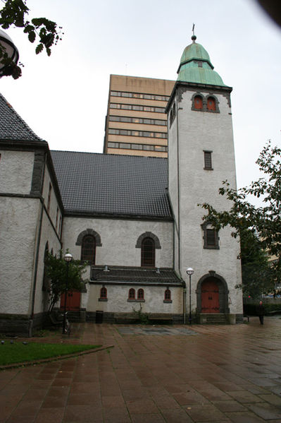 Fil:St. Jakob kirke, Bergen Fasade 1.jpg