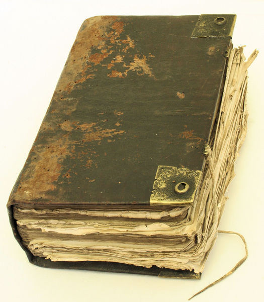 Fil:Stamnes kyrkje, postill 2, AMH 2008.jpg