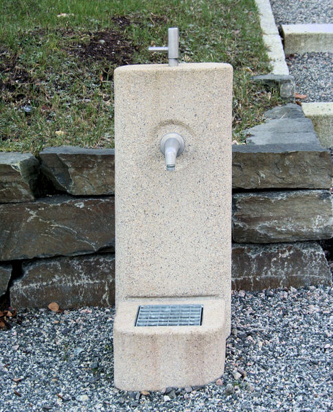 Fil:Stanghelle, vatnpost, AMH 2008.jpg