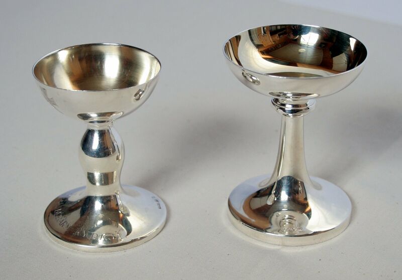 Fil:Strandbarm, særkalkar, AMH 2006.jpg