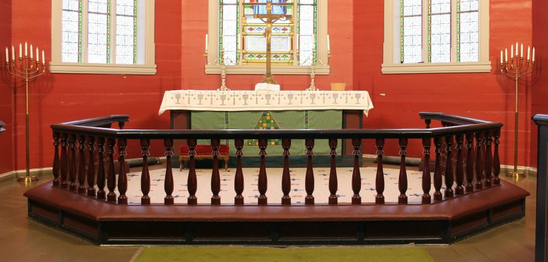 Fil:Strandebarm, altarpartiet, AMH 2006.jpg