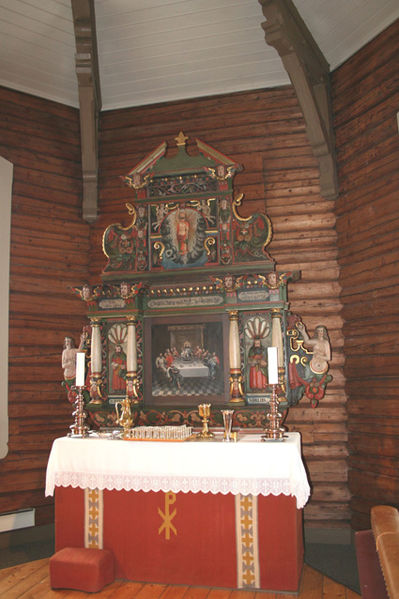 Fil:Tomb kirke Alterbilde.jpg