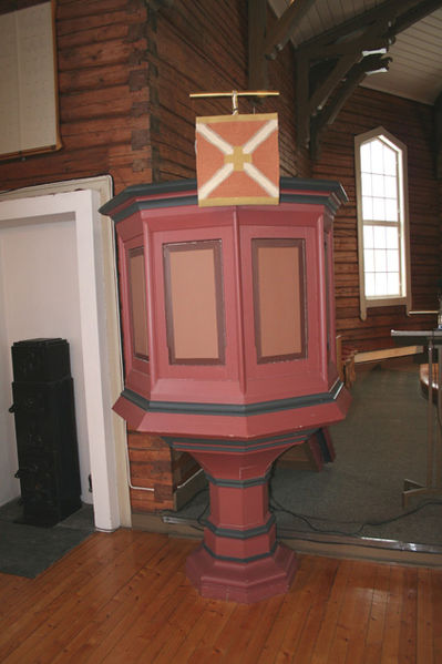 Fil:Tomb kirke Prekestol 2.jpg