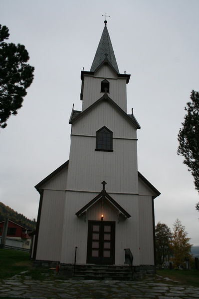 Fil:Torpo kyrkje Fasade 1.jpg