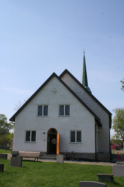 Fil:Torsnes kirke Fasade 3.jpg