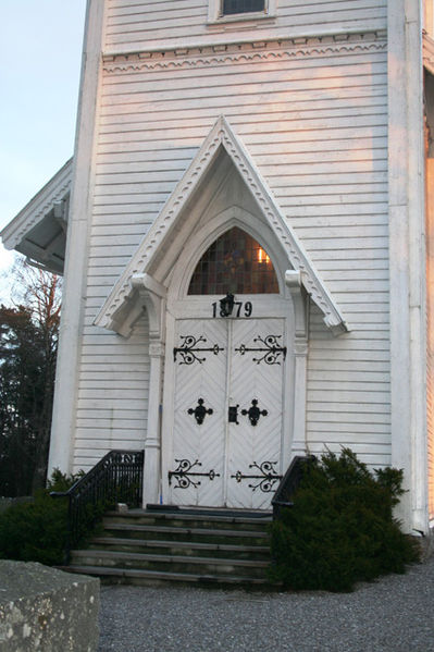 Fil:Trømborg kirke Hovedinngang.jpg