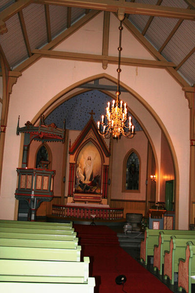 Fil:Trømborg kirke Koråpningen.jpg