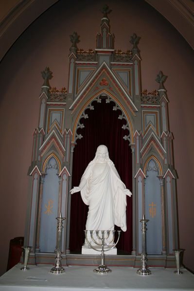 Fil:Tuft kirke Alterbildet1.jpg