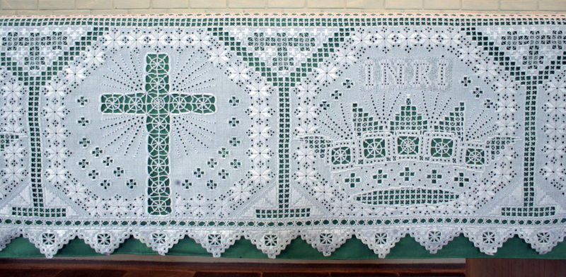 Fil:Tyssedal kyrkje, altarduk, detalj, AMH 2008.jpg