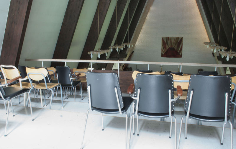 Fil:Tyssedal kyrkje, galleriet frå sør, AMH 2008.jpg