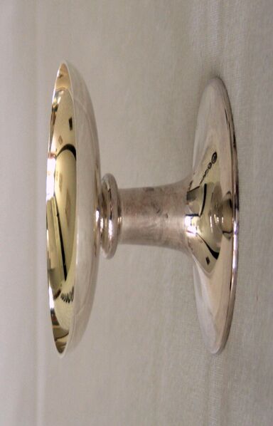 Fil:Tyssedal kyrkje, særkalk, AMH 2008.jpg