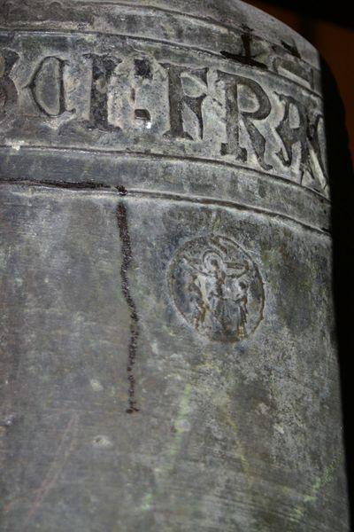 Fil:Ullensvang, klokke b detalj 5 AMH 2005.jpg