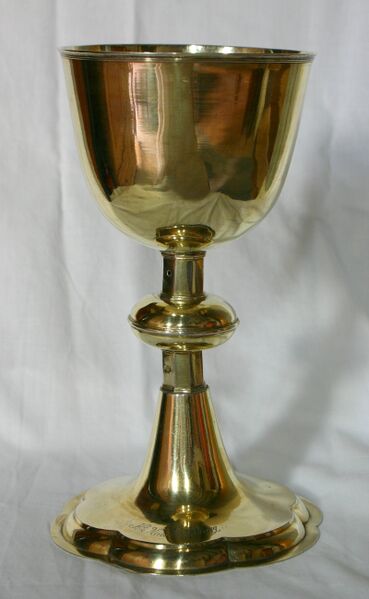 Fil:Ullensvang, rituelle kar kalk AMH 2005.jpg