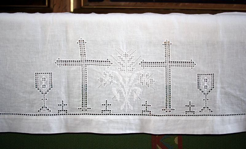 Fil:Ulvik, altarduk c, AMH 2006.jpg