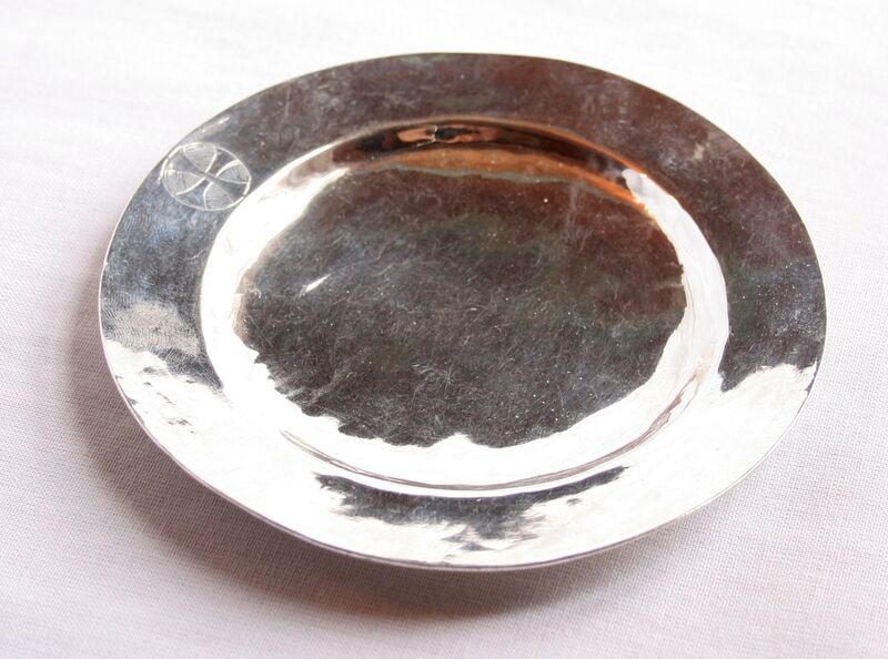 Fil:Ulvik, disk, AMH 2006.jpg