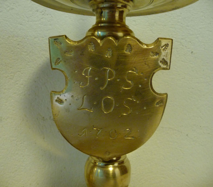 Fil:Undredal kyrkje messingstake detalj EA2011.jpg