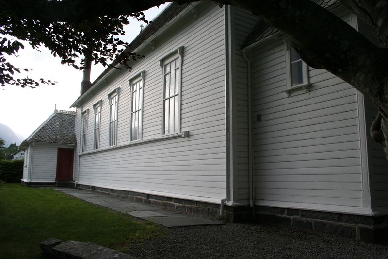 Fil:Utne eksteriør frå nordvest, AMH 2006.jpg