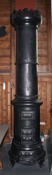 Fil:Utne jarnomn nord i skipet, AMH 2006.jpg