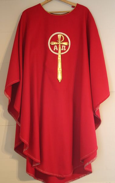 Fil:Utne parament messehakel c front, AMH 2006.jpg